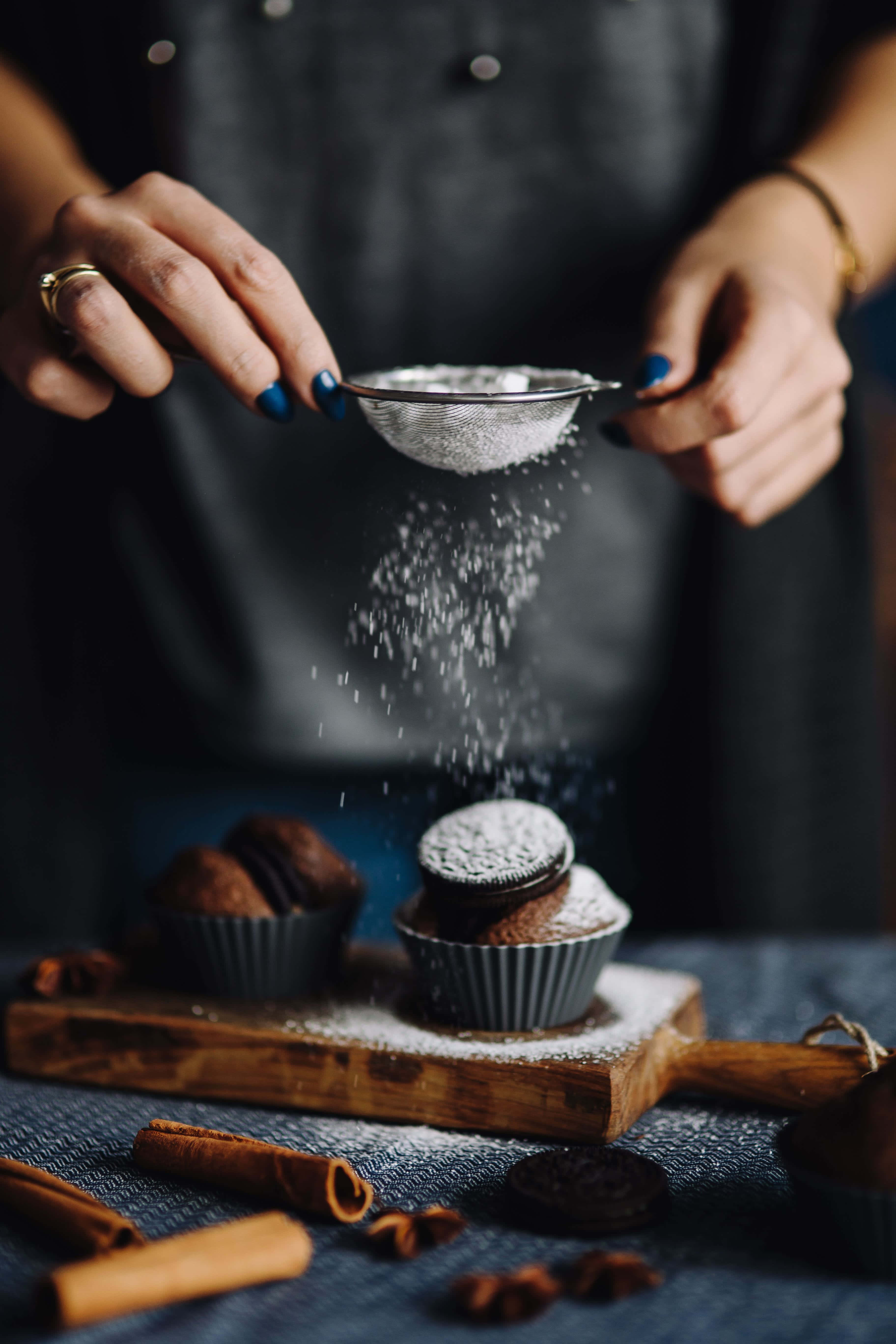 Oreo Cookie, chocolate cupcakes, wooden board, 5K Phone Wallpaper
