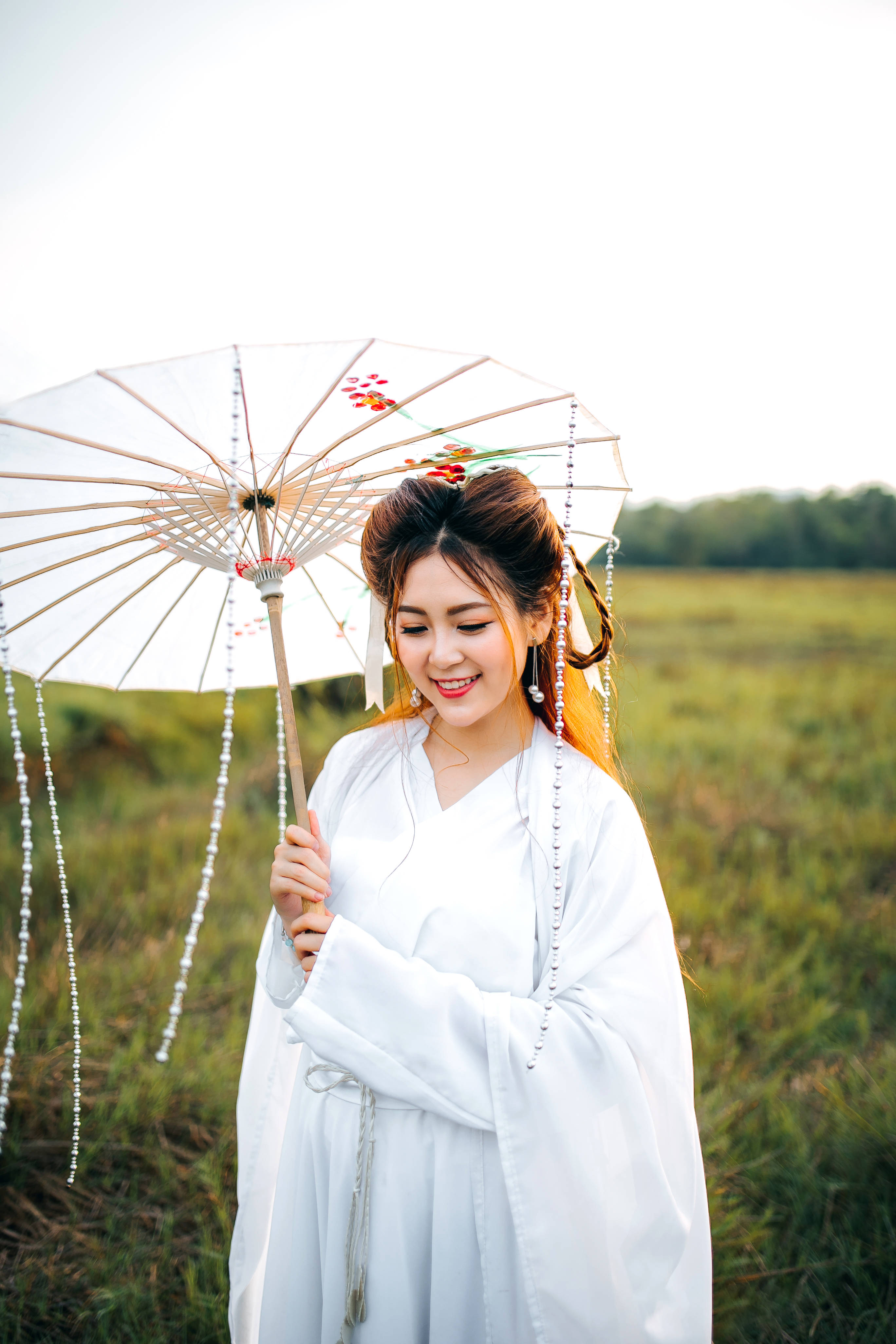 Asian Lady, Chinese folk dress, white traditional robes, 4K Phone Wallpaper