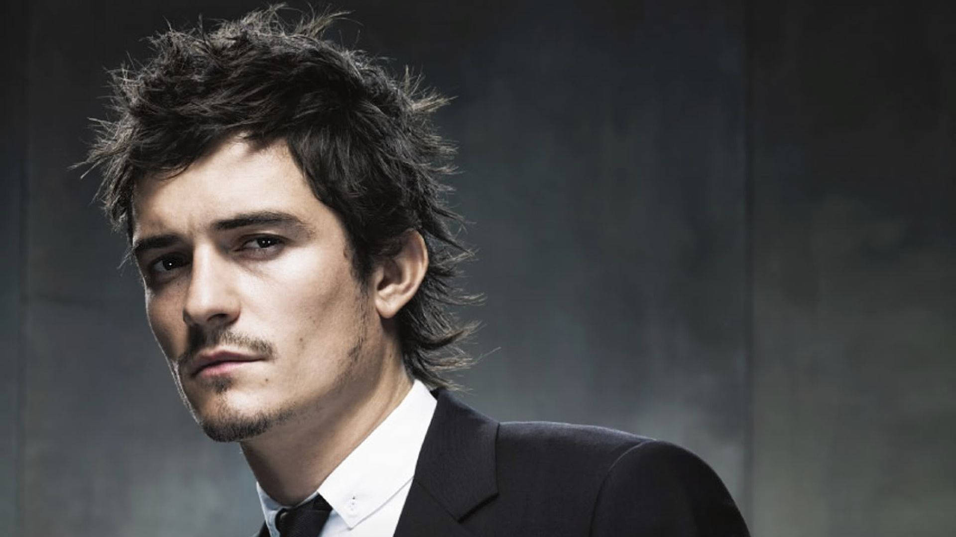 Orlando Bloom, punk look, dark suit, Full HD Desktop Wallpaper