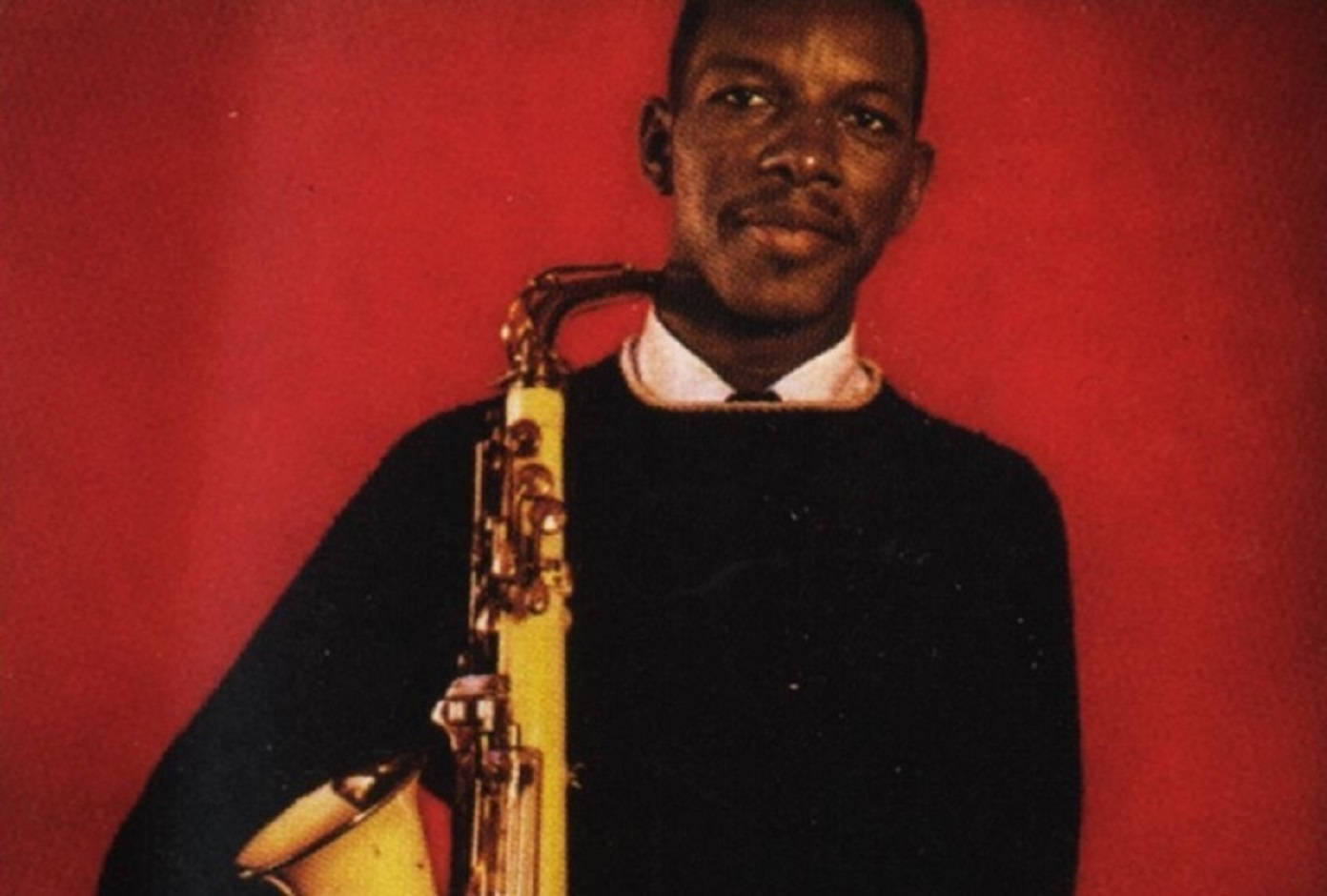 Ornette Coleman, black sweater, golden saxophone, HD Desktop Wallpaper