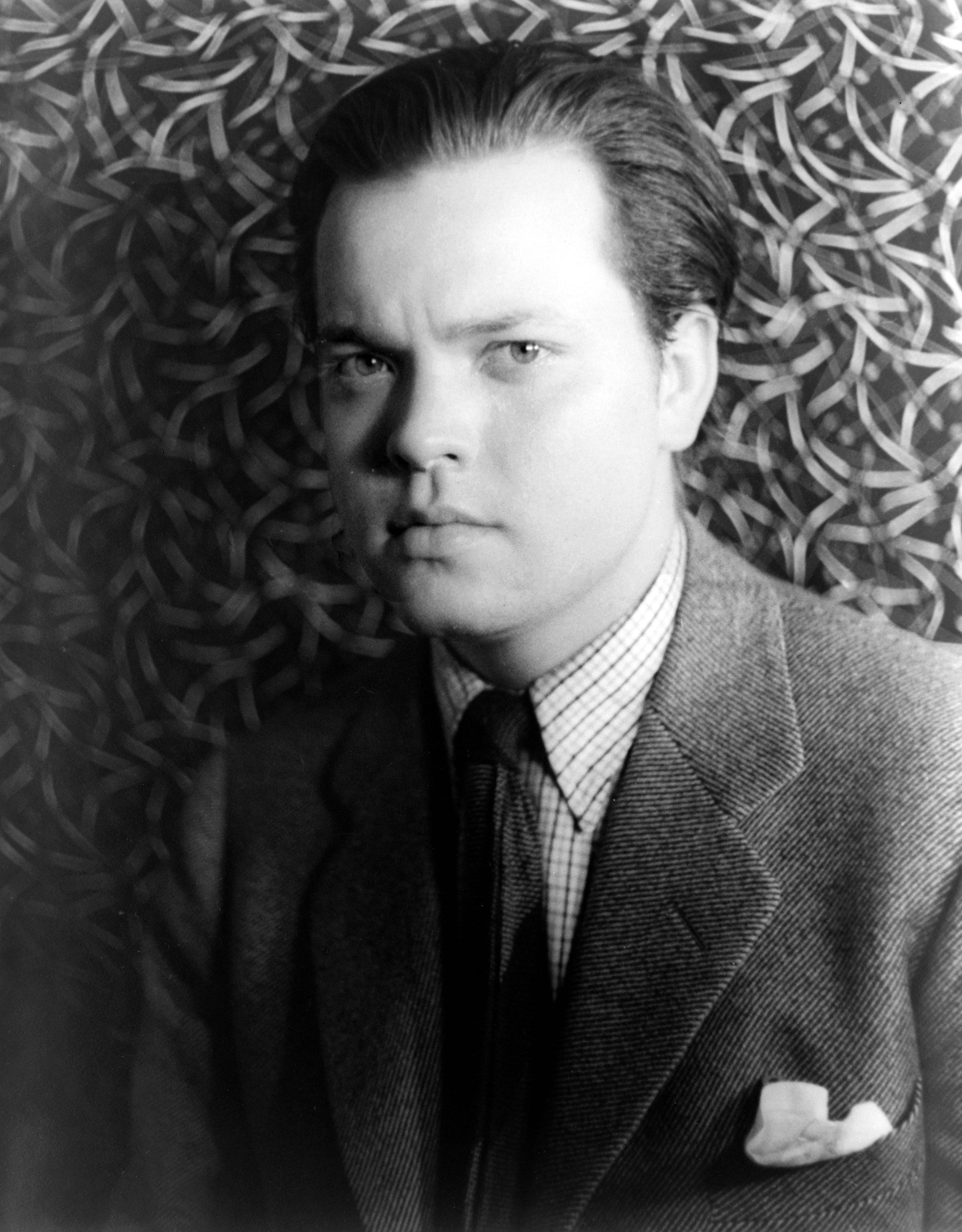 Orson Welles, young man, black and white portrait, 2K Phone Wallpaper