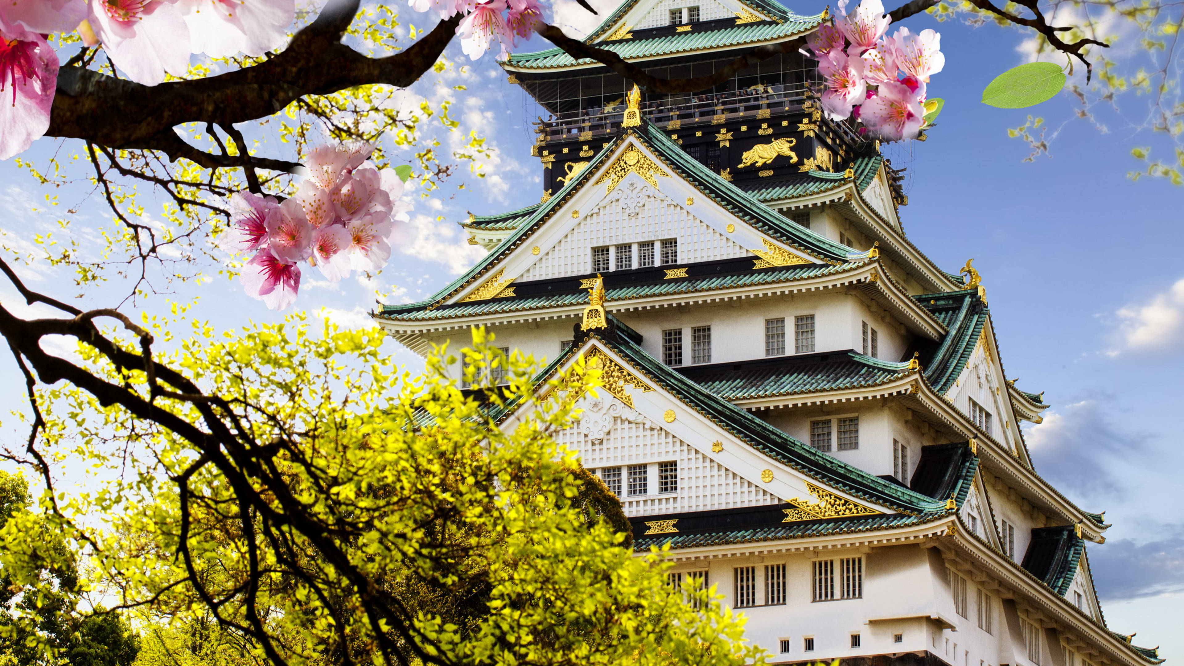 Osaka Castle, green roofs, gold accents, 4K Desktop Wallpaper