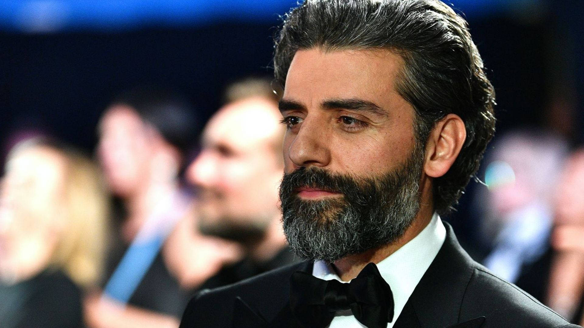 Oscar Isaac, graying beard, black tuxedo, Full HD Desktop Wallpaper