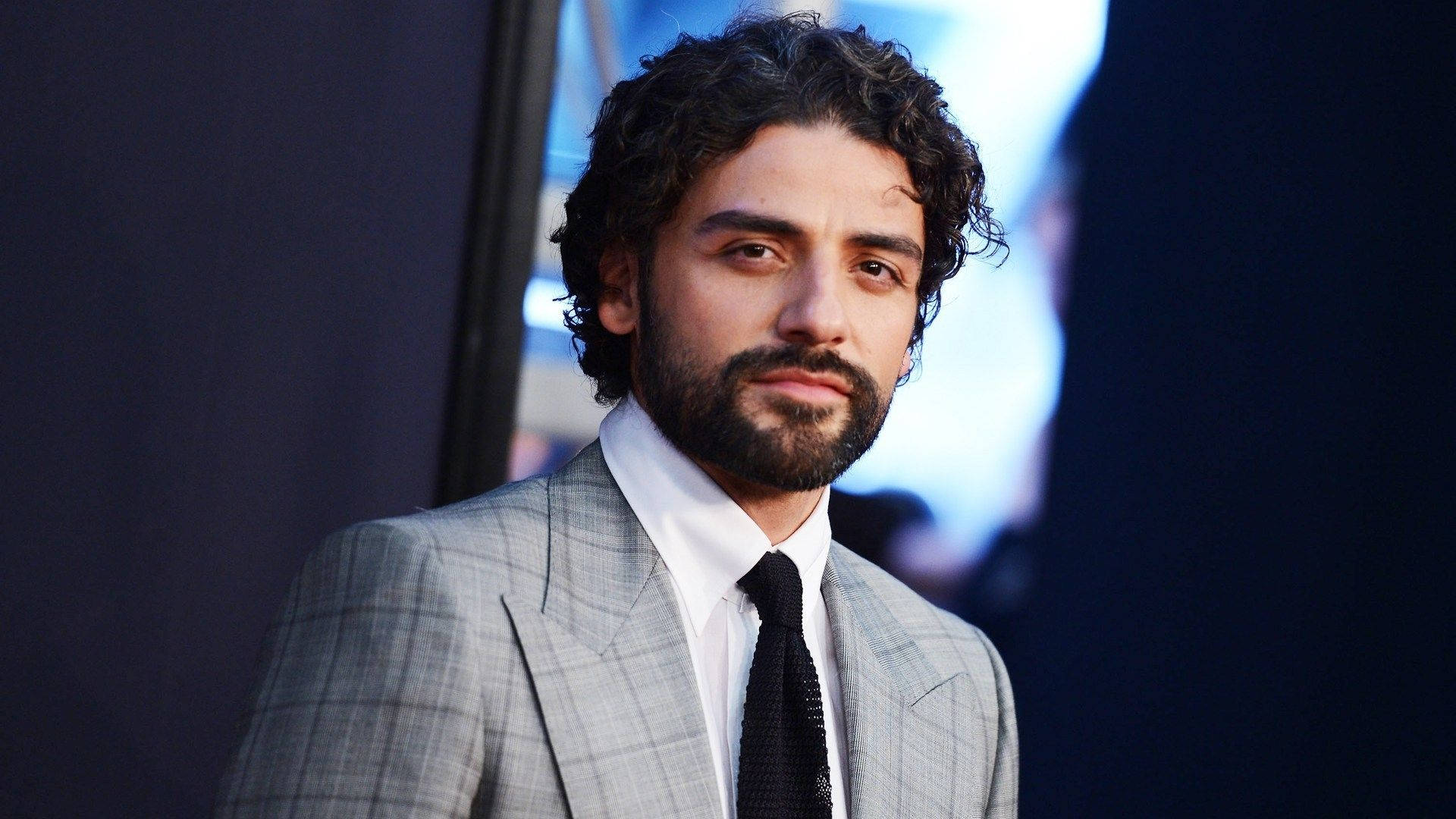 Oscar Isaac, gray plaid suit, white shirt, Full HD Desktop Wallpaper