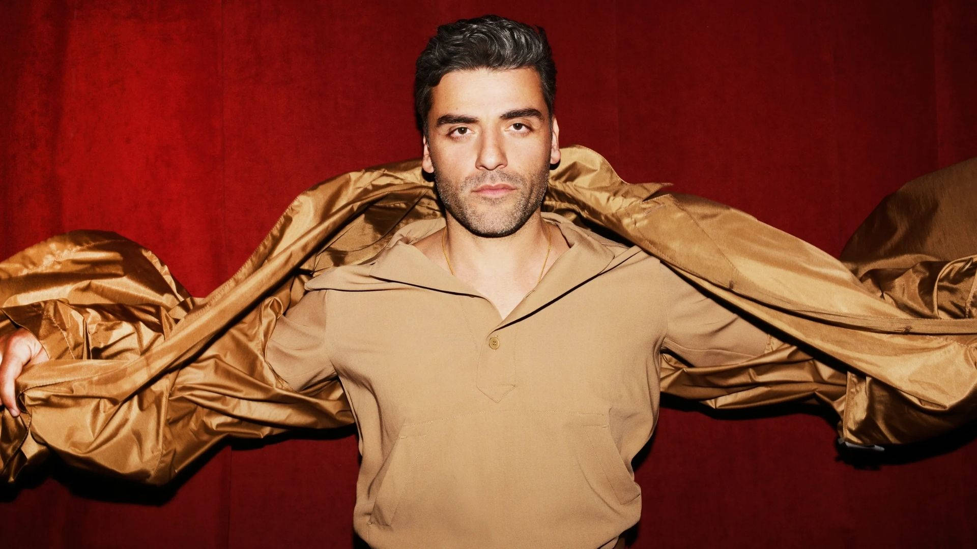 Oscar Isaac, gold satin jacket, tan shirt, Full HD Desktop Wallpaper