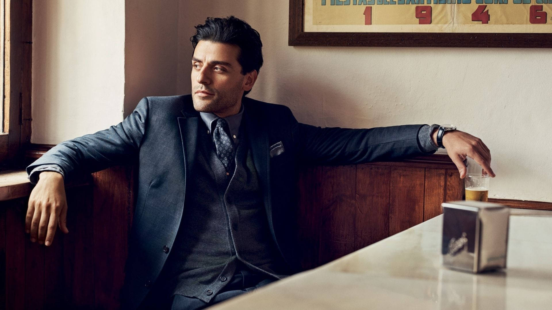 Oscar Isaac, dark suit, wooden booth, Full HD Desktop Wallpaper