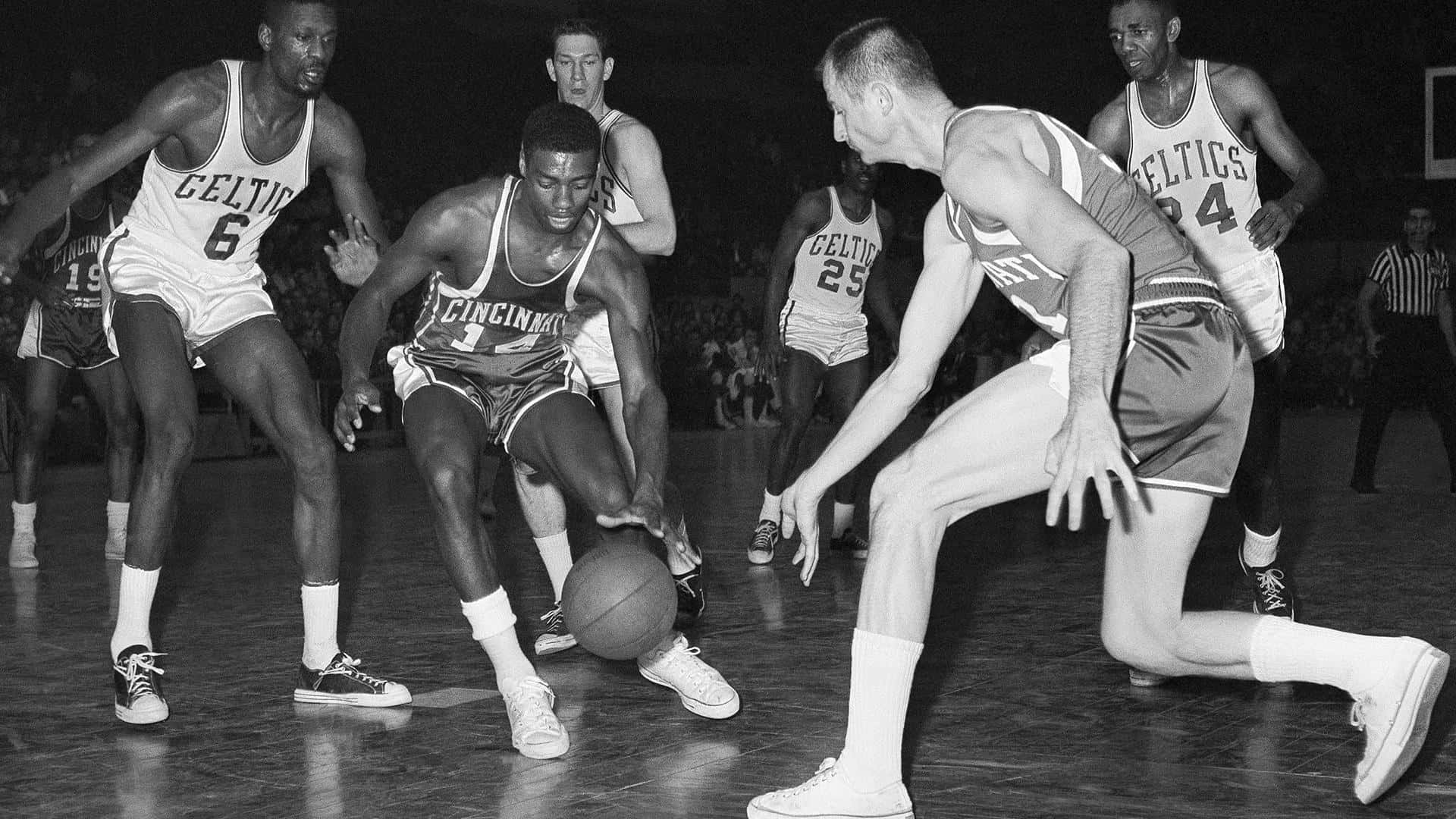 Oscar Robertson, vintage basketball players, hardwood court, Full HD Desktop Wallpaper