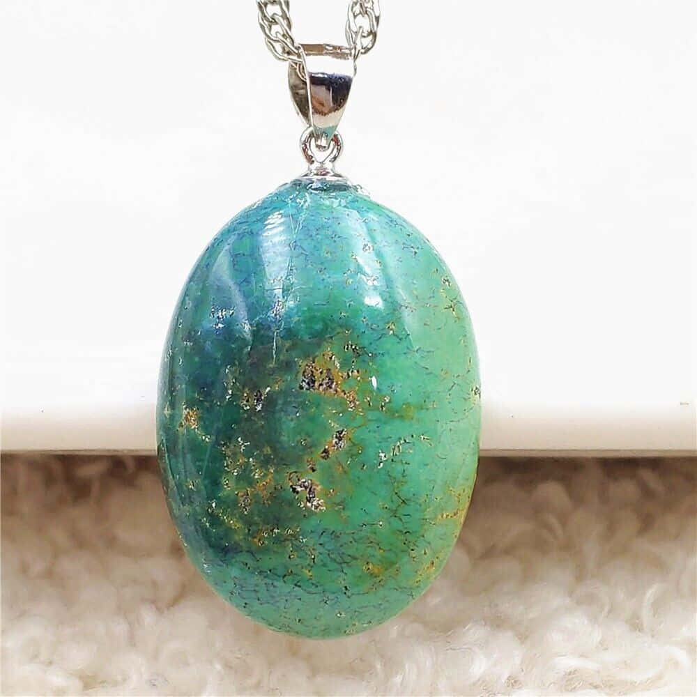 turquoise oval stone, golden inclusions, silver chain, SD Desktop Wallpaper