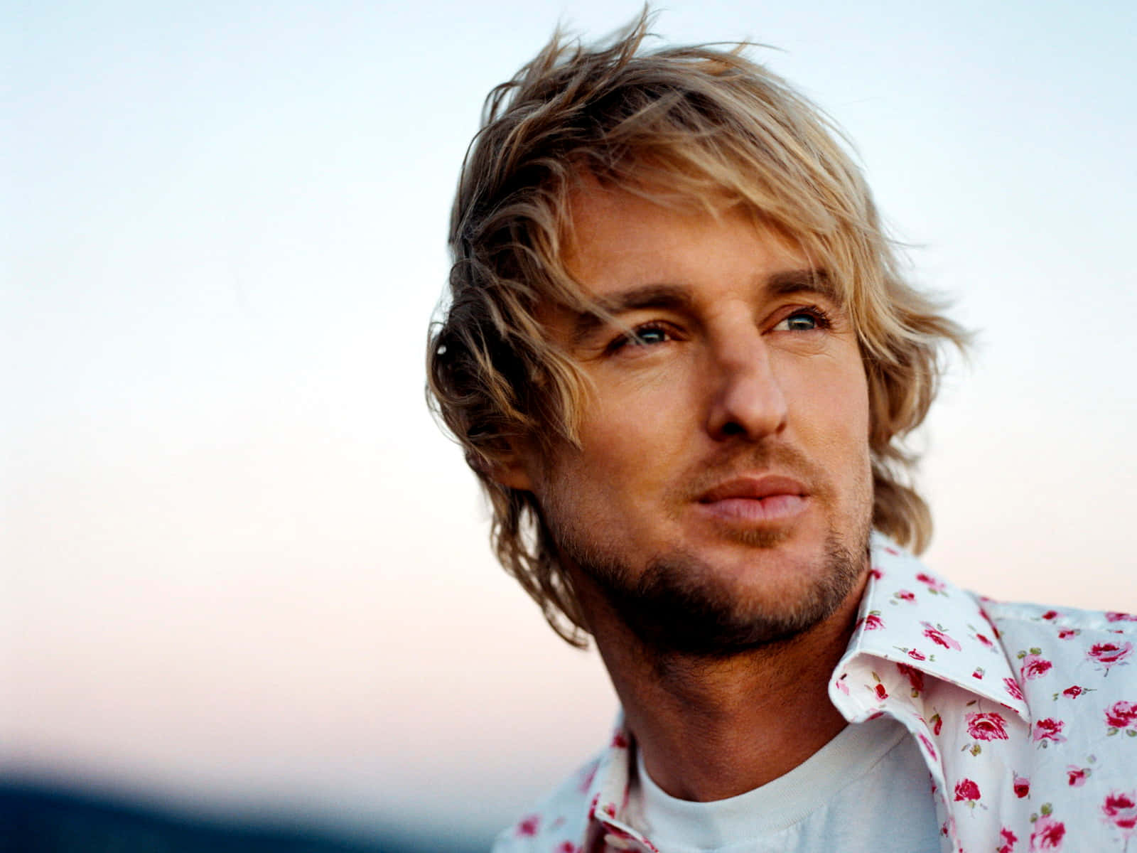 Owen Wilson, floral shirt, pastel sunset sky, HD Desktop Wallpaper