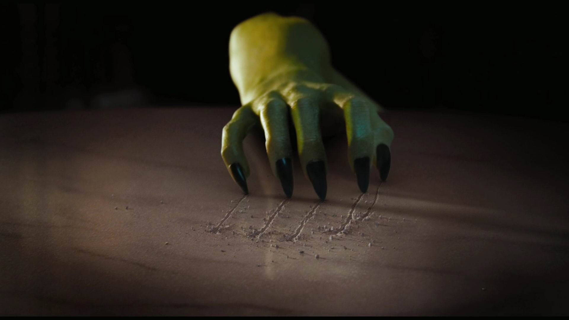 Oz The Great And Powerful, witch's hand, green-skinned, Full HD Desktop Wallpaper