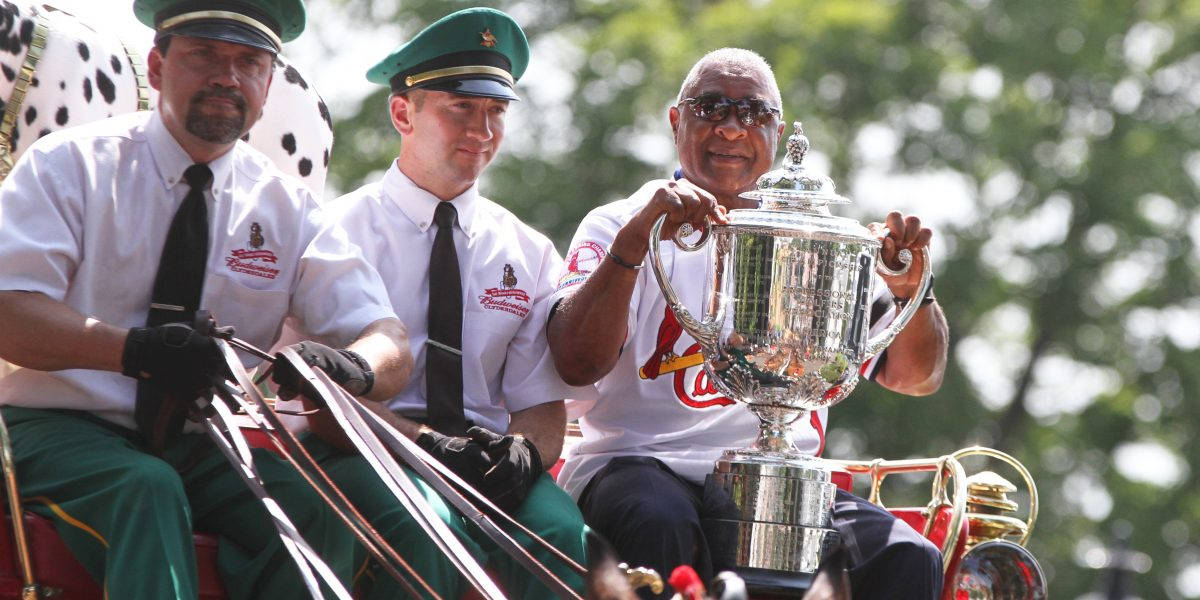 Ozzie Smith, big silver trophy, parade float, SD Desktop Wallpaper