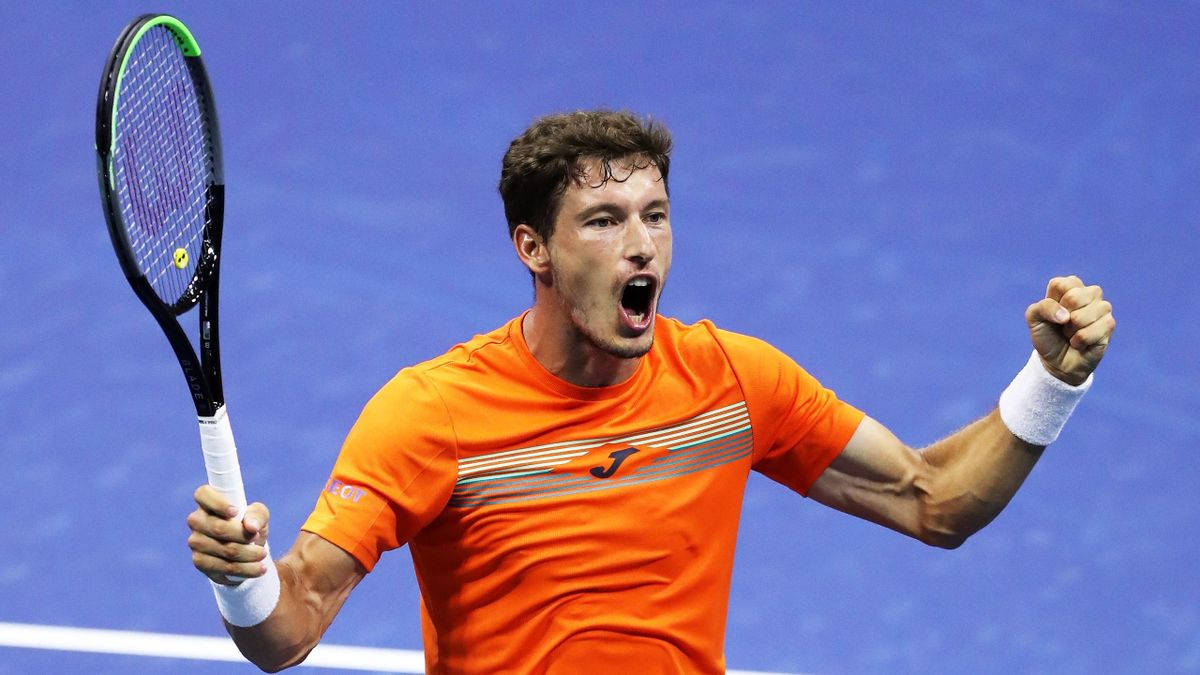 Pablo Carreno Busta, orange shirt, raised fist, SD Desktop Wallpaper