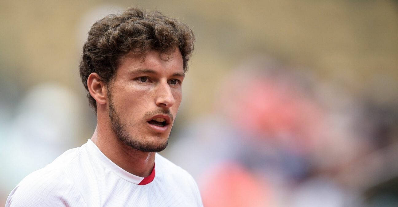 Pablo Carreno Busta, curly brown hair, beard, HD Desktop Wallpaper