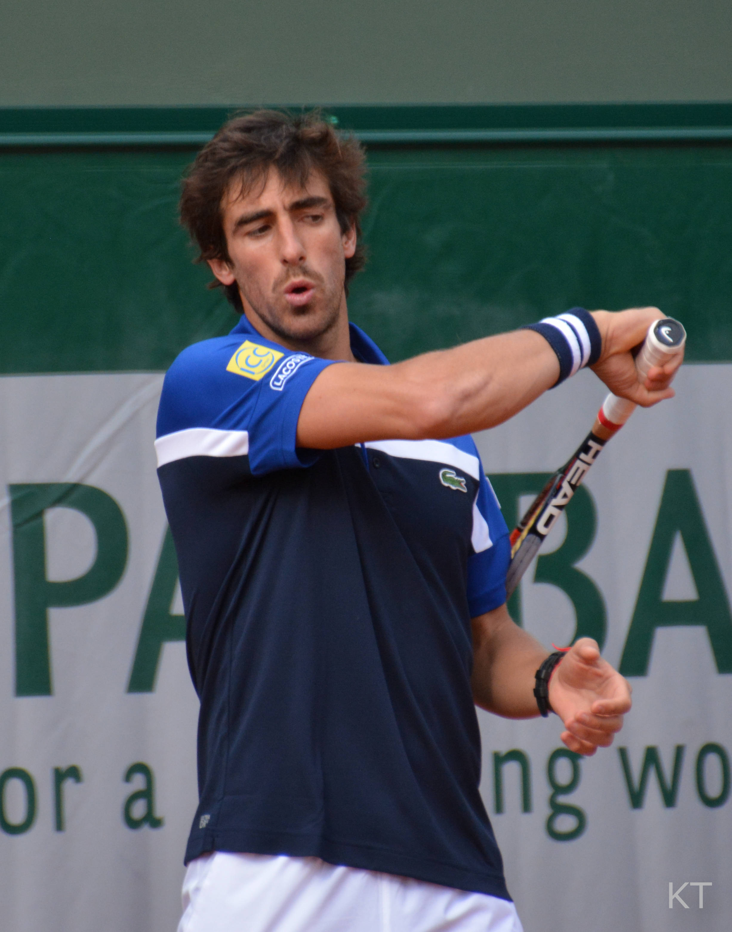 Pablo Cuevas, tennis swing, clay court, 2K Phone Wallpaper