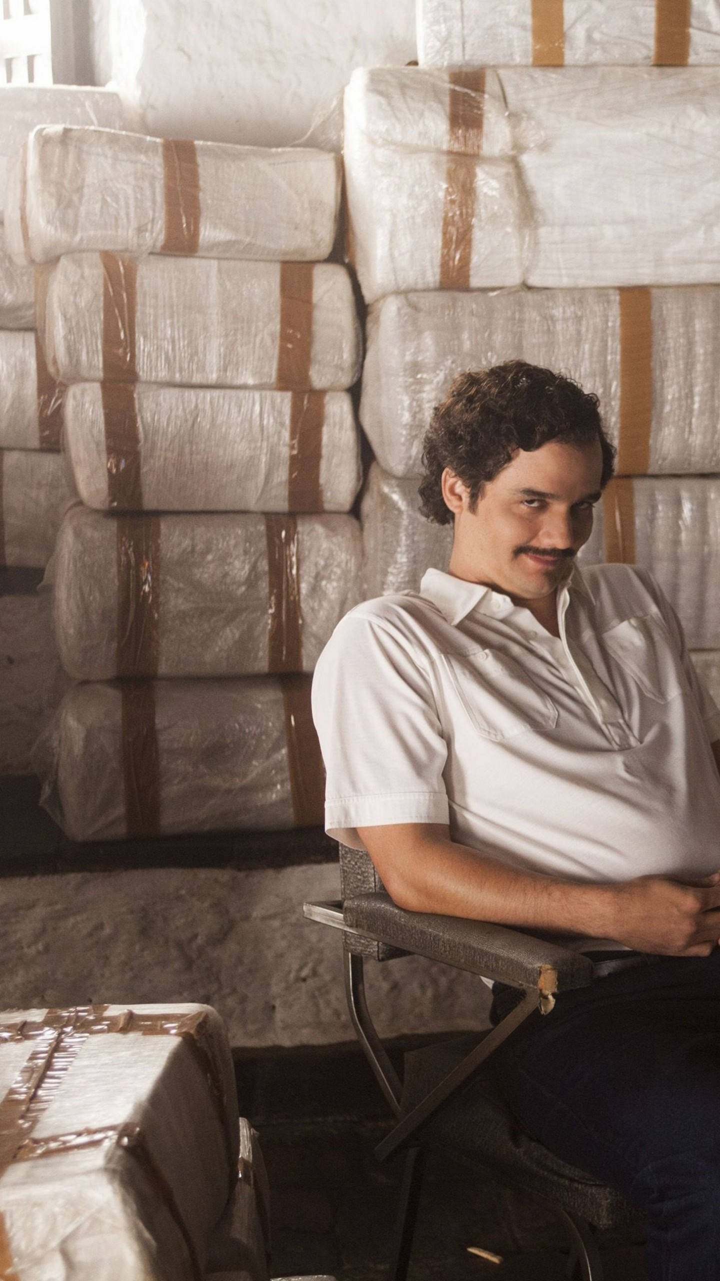 Pablo Escobar, mustache, chair, 2K Phone Wallpaper