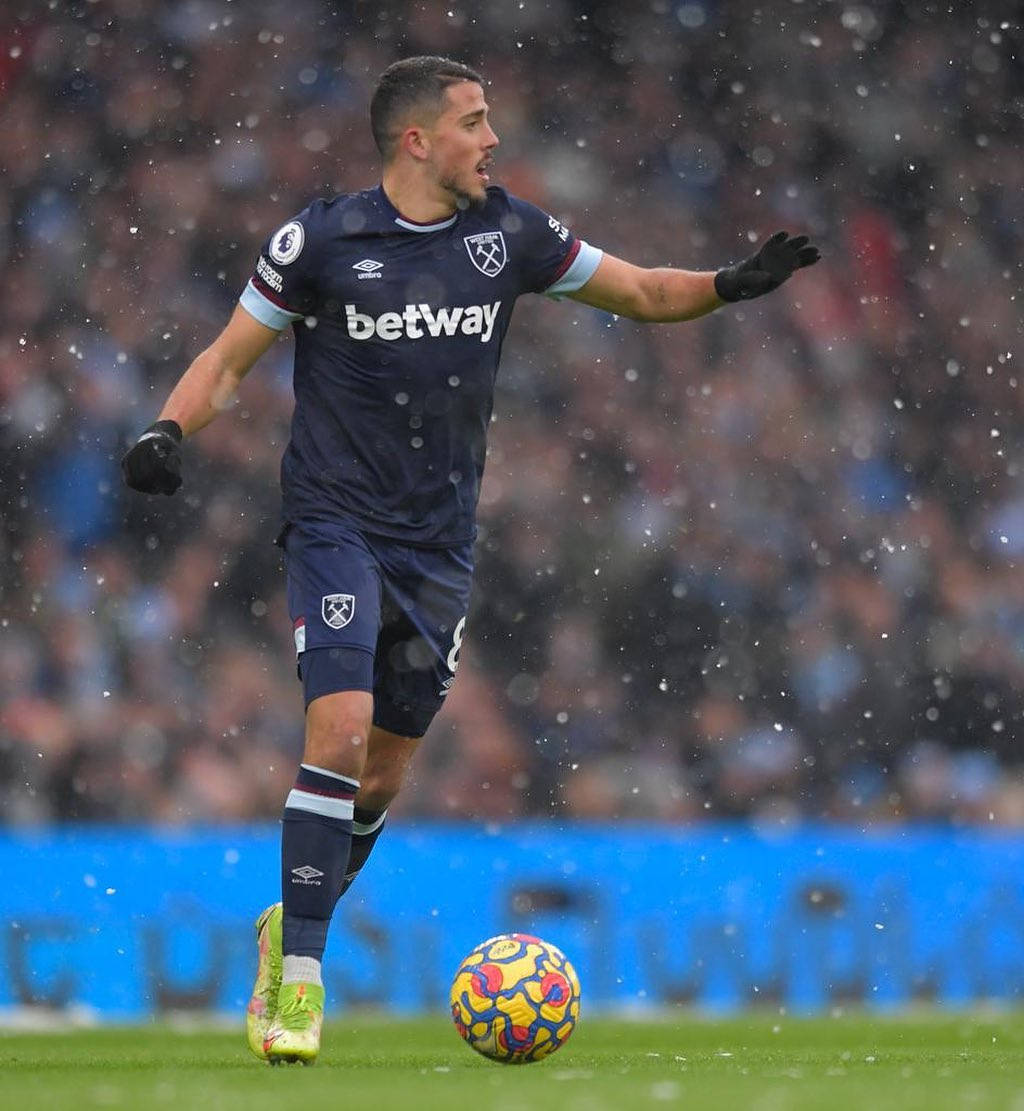 Pablo Fornals, navy kit, colorful ball, SD Phone Wallpaper