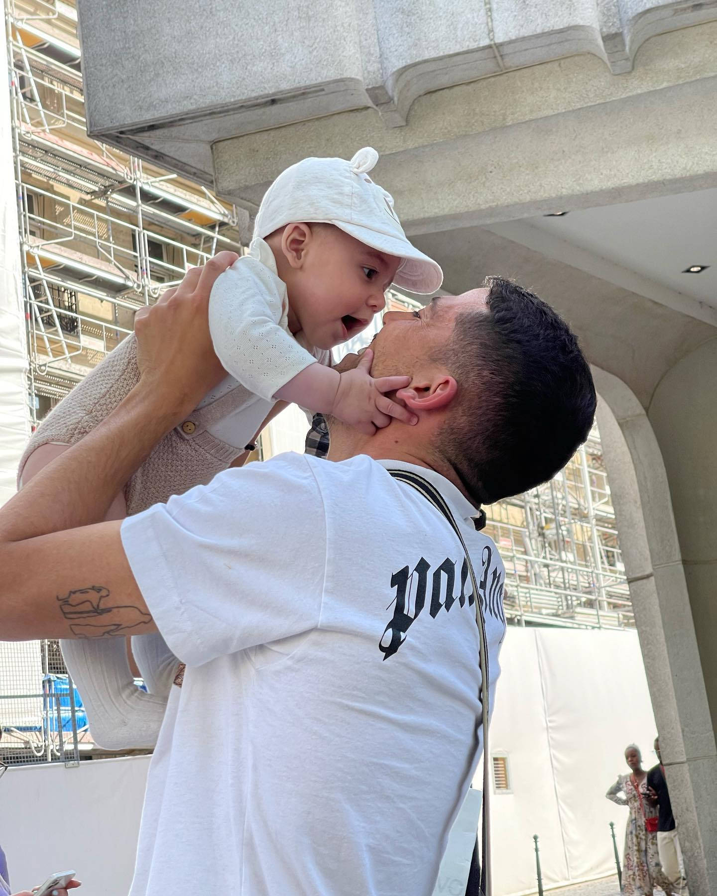 Pablo Fornals, baby, white cap, HD Phone Wallpaper