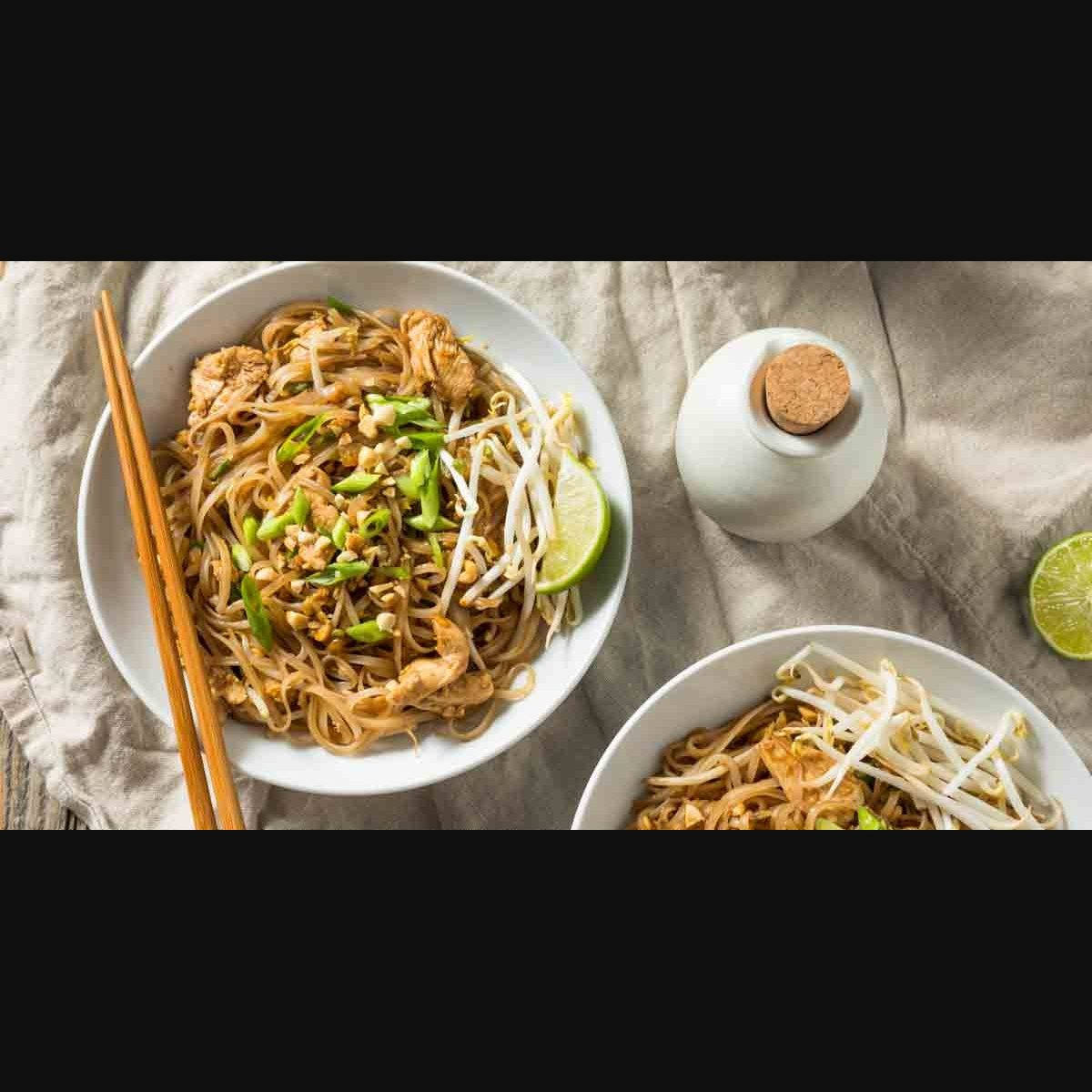 Pad Thai, bean sprouts, green onions, SD Desktop Wallpaper