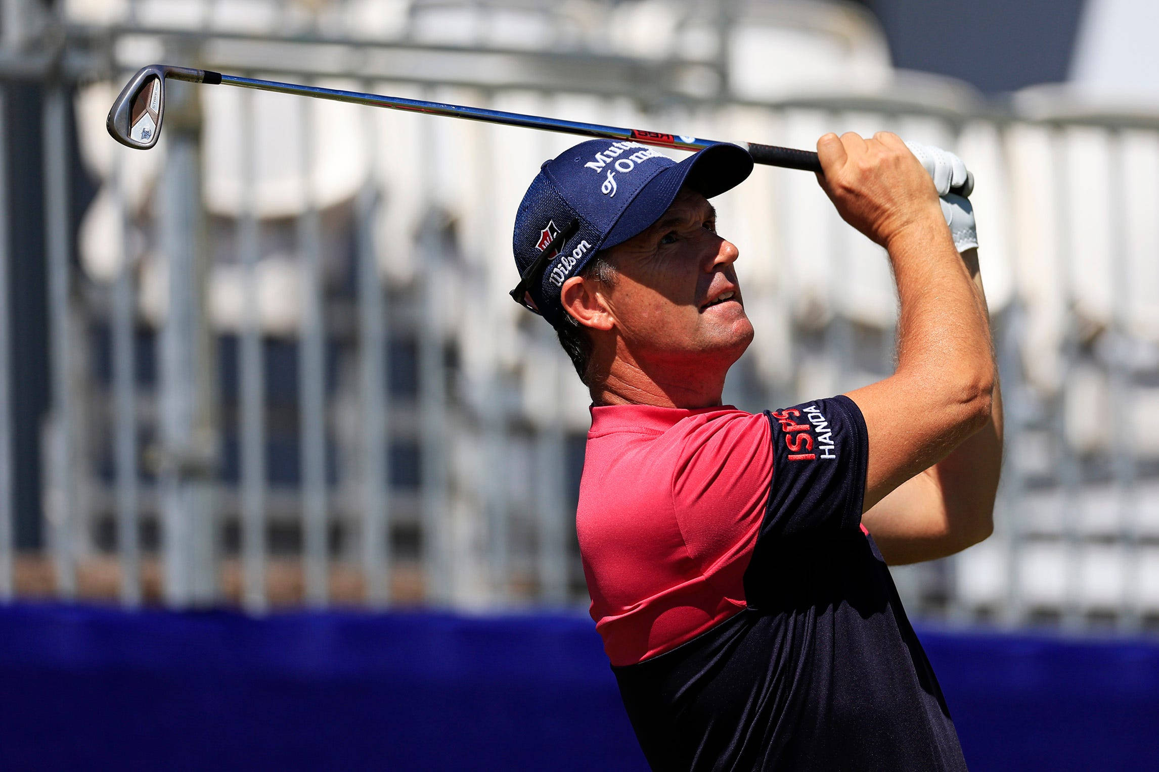 Padraig Harrington, red and black shirt, golf club, Full HD Desktop Wallpaper