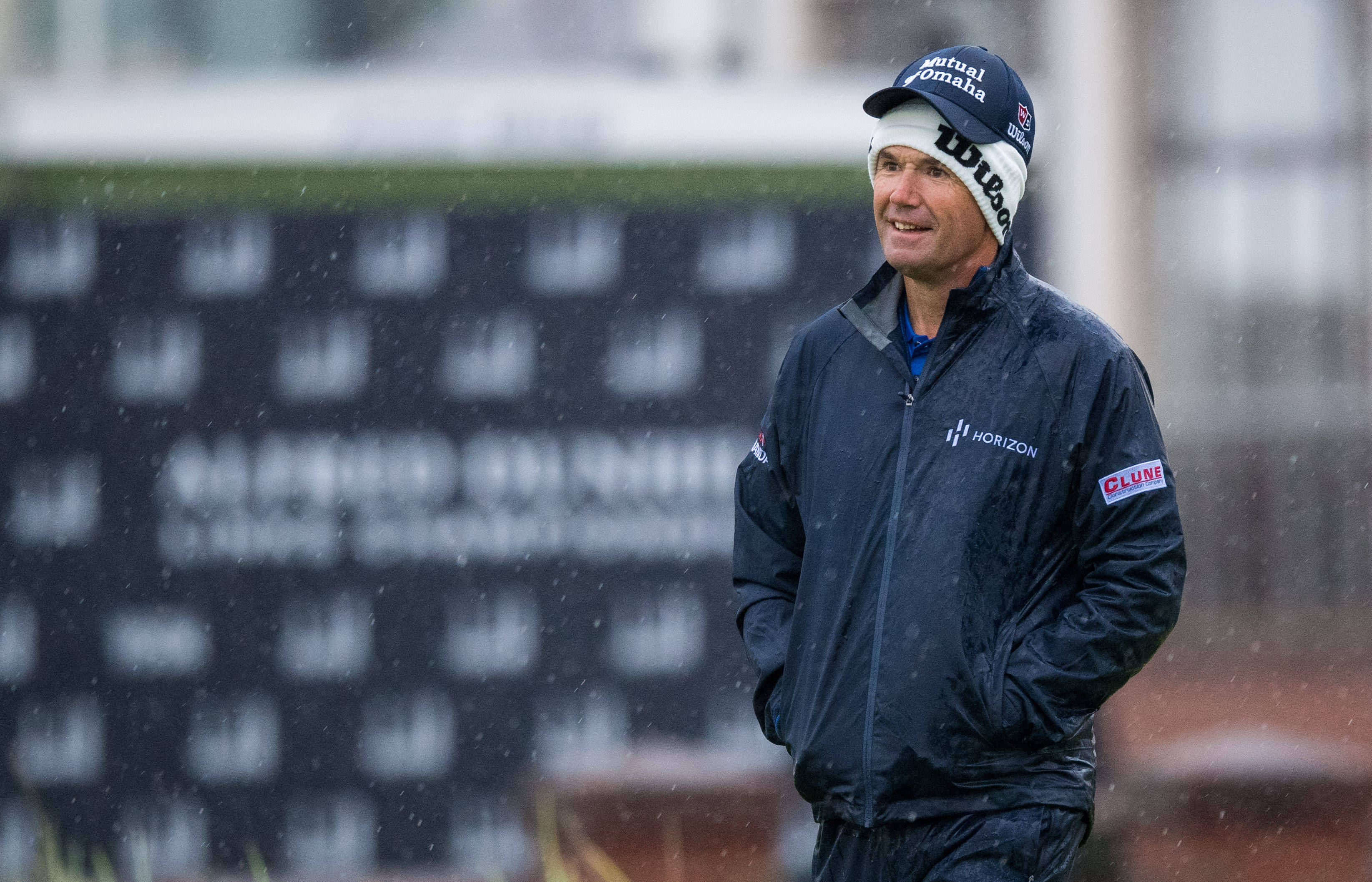 Padraig Harrington, dark jacket, cap, 2K Desktop Wallpaper
