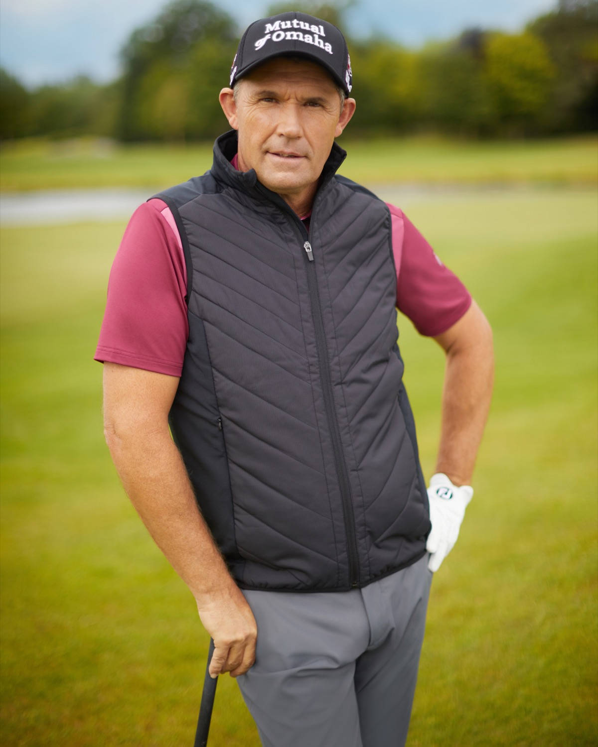 Padraig Harrington, black vest, maroon shirt, HD Phone Wallpaper