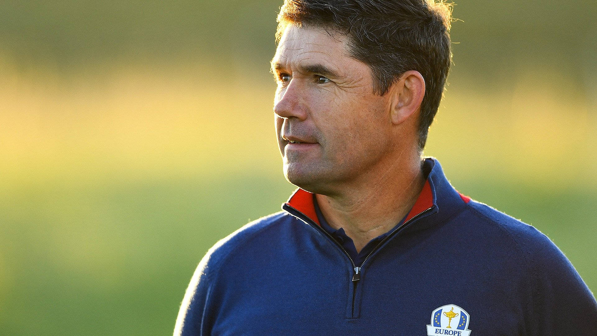 Padraig Harrington, blue Europe team pullover, sunlit golf course, Full HD Desktop Wallpaper