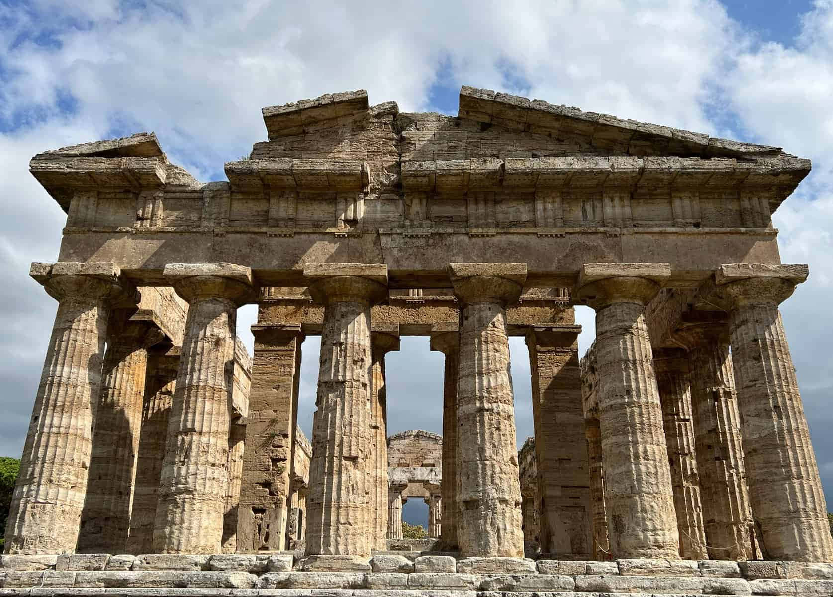 Paestum, ancient stone temple ruins, towering columns, HD Desktop Wallpaper