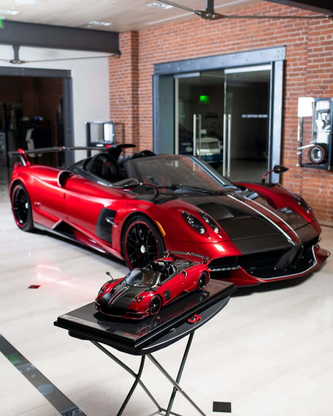 Pagani Huayra Roadster BC, glossy red, modern garage, HD Phone Wallpaper