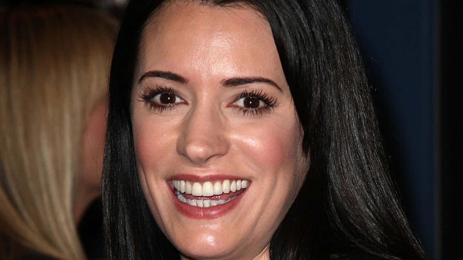 Paget Brewster, dark hair, bright smile, HD Desktop Wallpaper