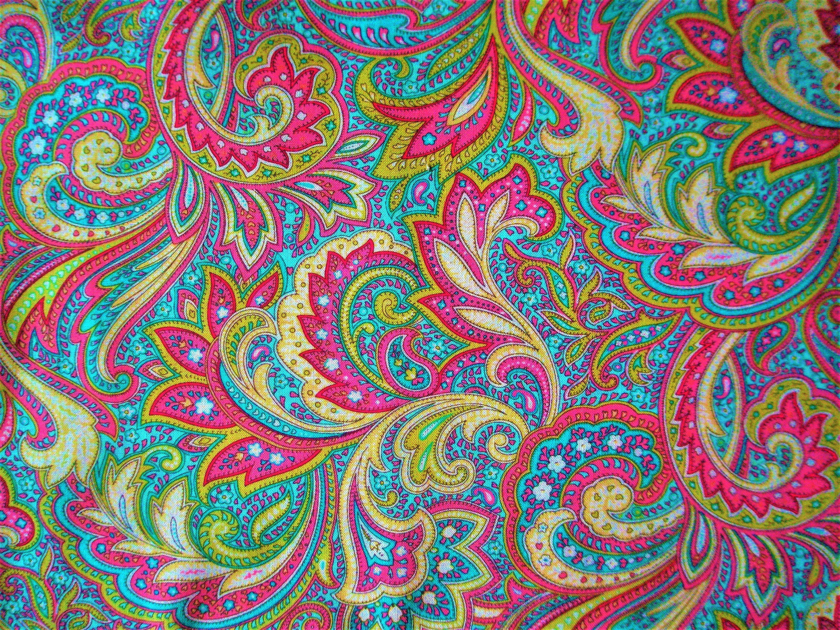 colorful plant paisley print, vibrant paisley pattern, swirling floral motifs, 2K Desktop Wallpaper