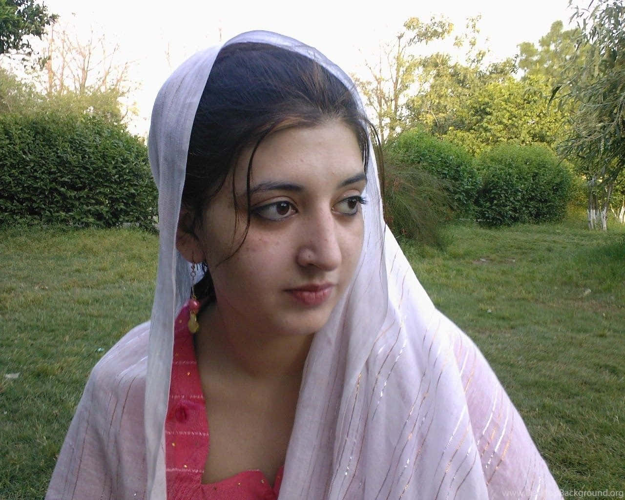 Pakistani Girl, traditional attire, sheer white headscarf, HD Desktop Wallpaper