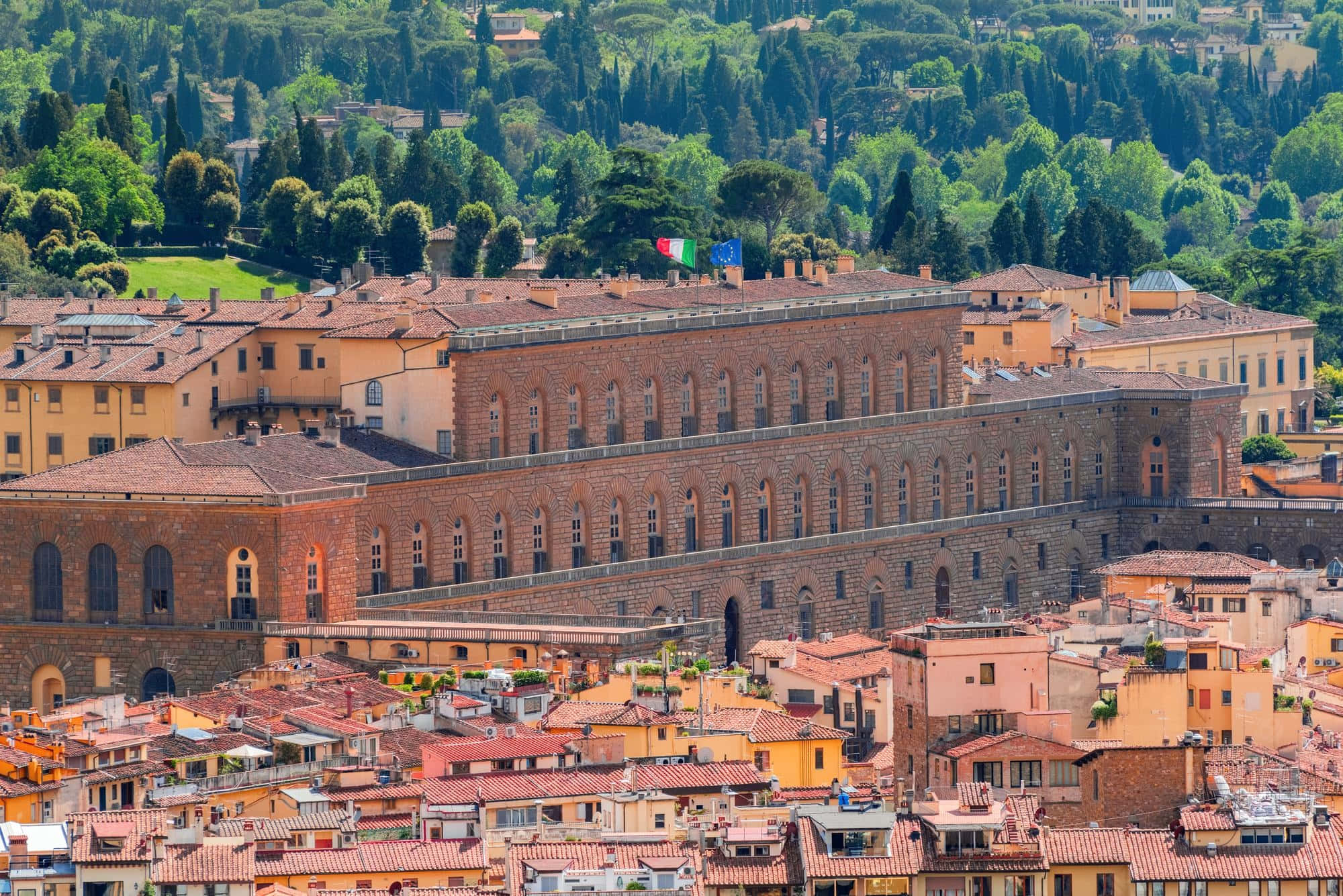 Palazzo Pitti, terracotta roofs, arched windows, Full HD Desktop Wallpaper
