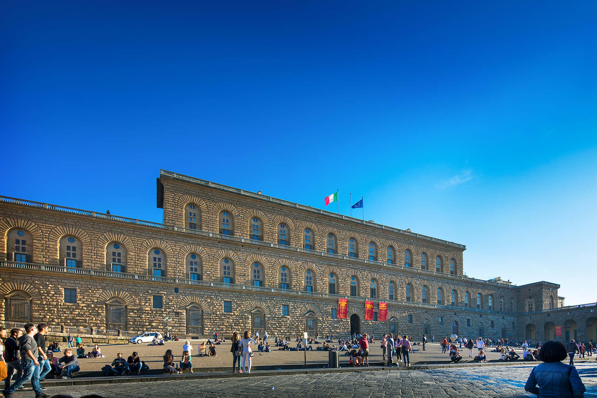 Palazzo Pitti, arched windows, clear blue sky, Full HD Desktop Wallpaper