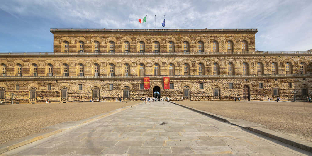 Palazzo Pitti, arched windows, flags, SD Desktop Wallpaper