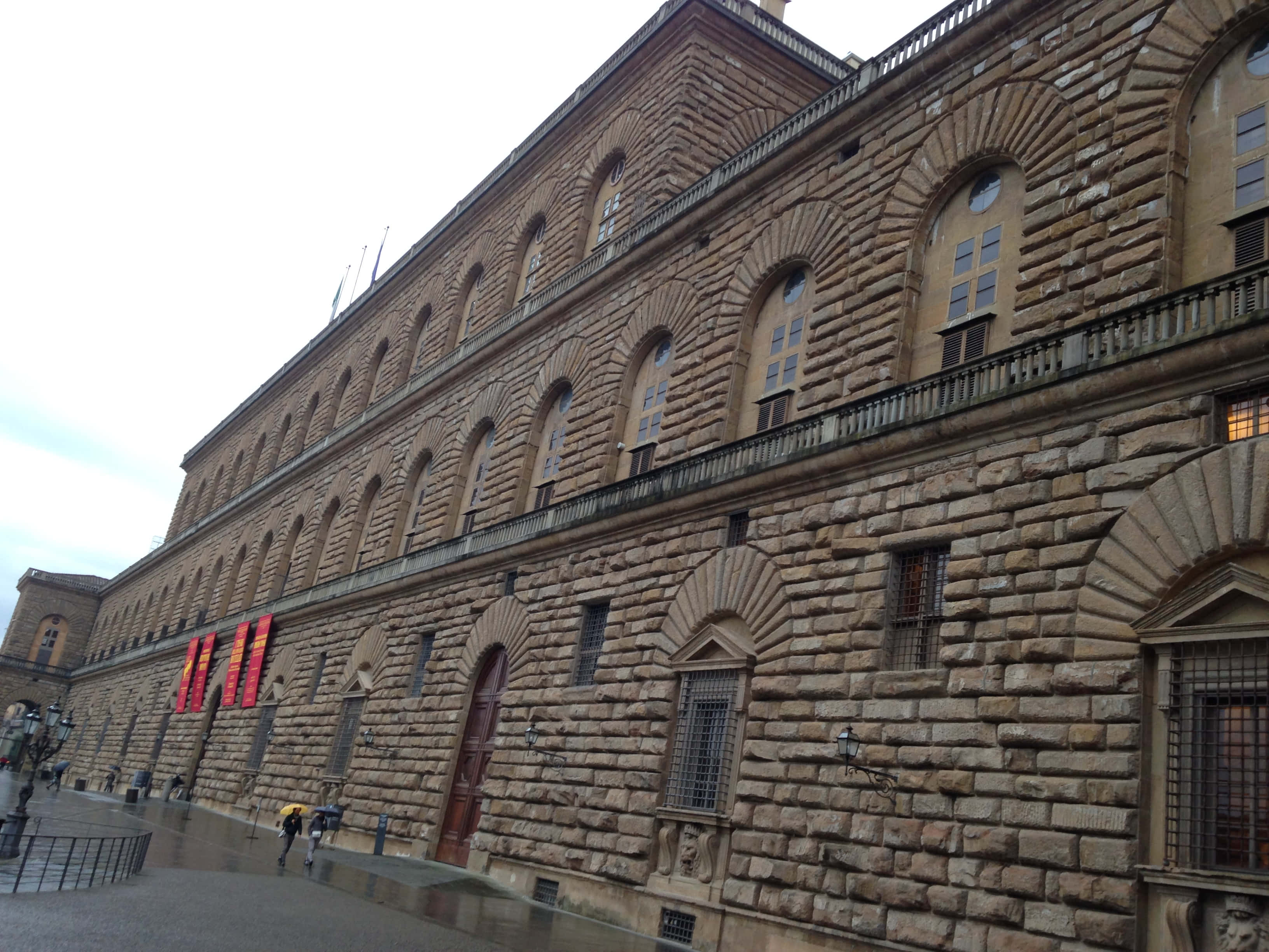 Palazzo Pitti, brick walls, arched windows, 2K Desktop Wallpaper