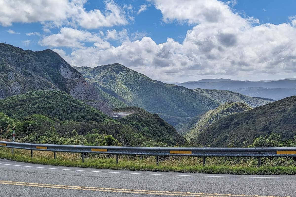 Palmerston North, mountain road, lush green valleys, SD Desktop Wallpaper
