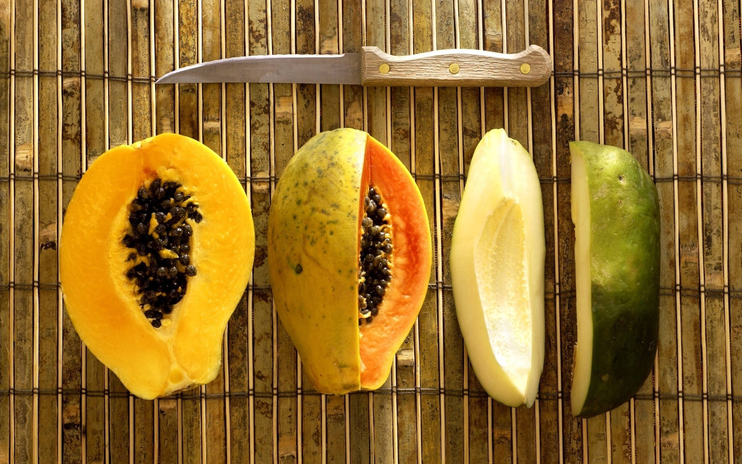 papaya, juicy orange flesh, black seeds, 2K Desktop Wallpaper