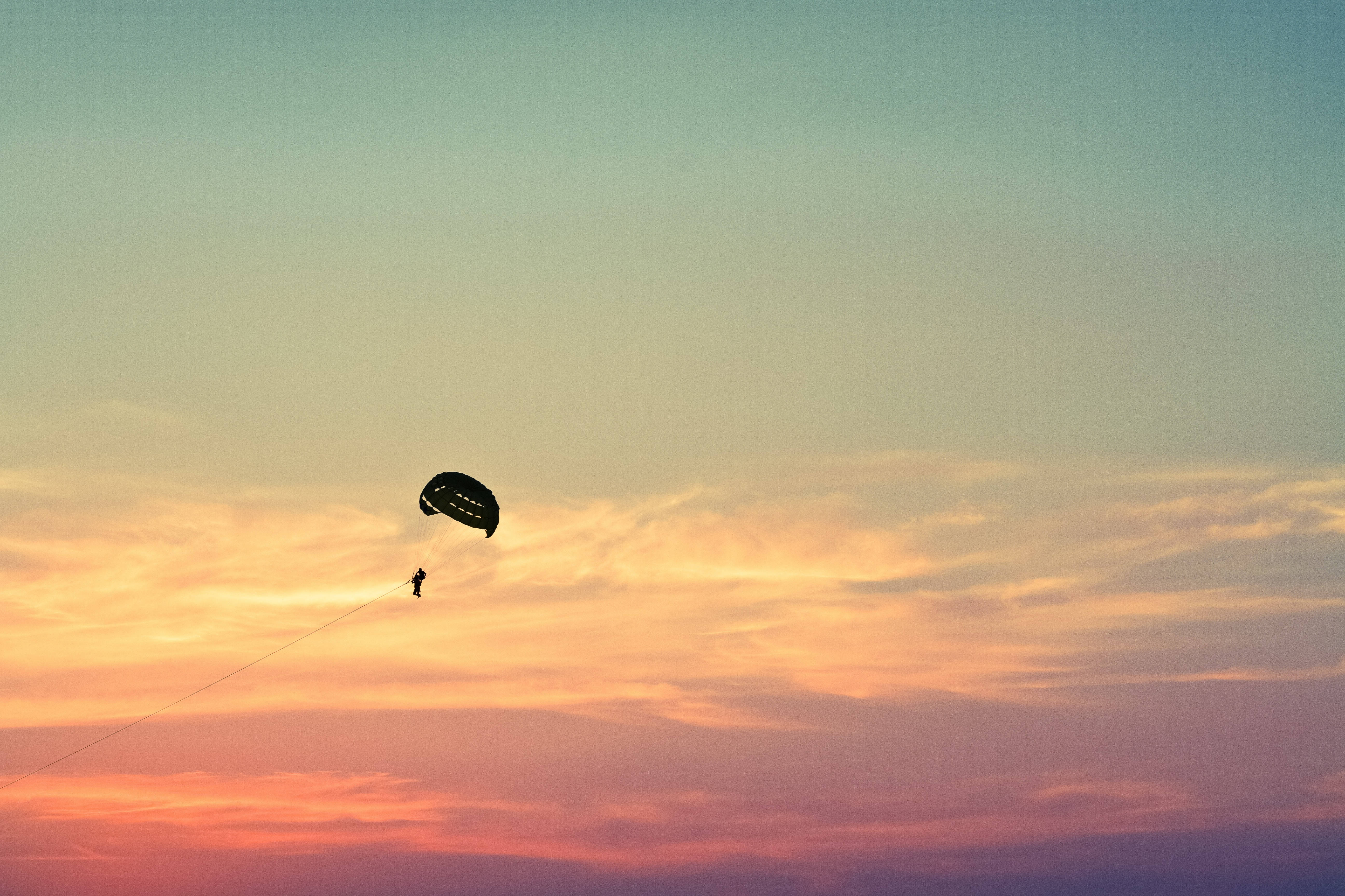 paragliding, pastel sunset, orange, 5K Desktop Wallpaper