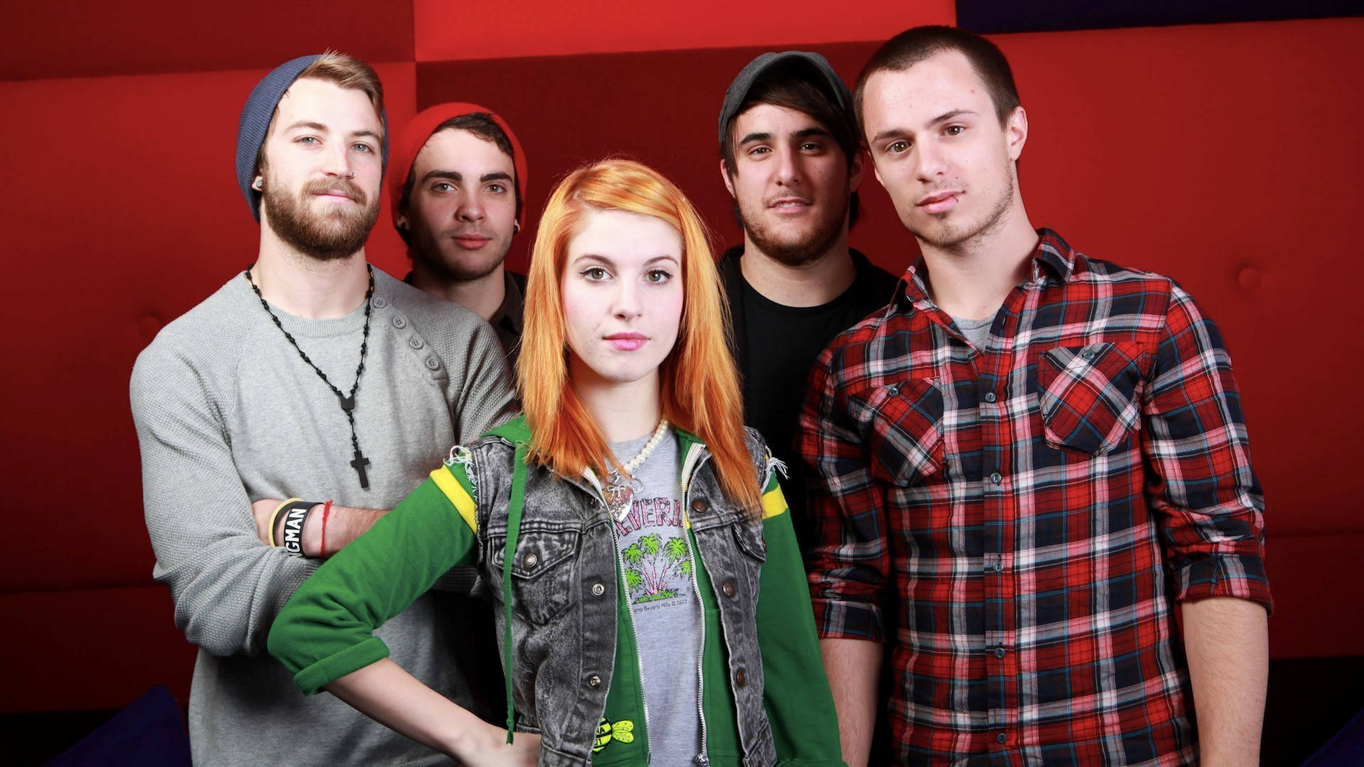 Paramore, 2009, red textured wall, Full HD Desktop Wallpaper