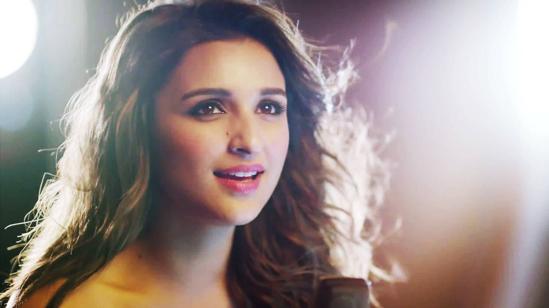 Parineeti Chopra, wavy brown hair, soft smile, Full HD Desktop Wallpaper