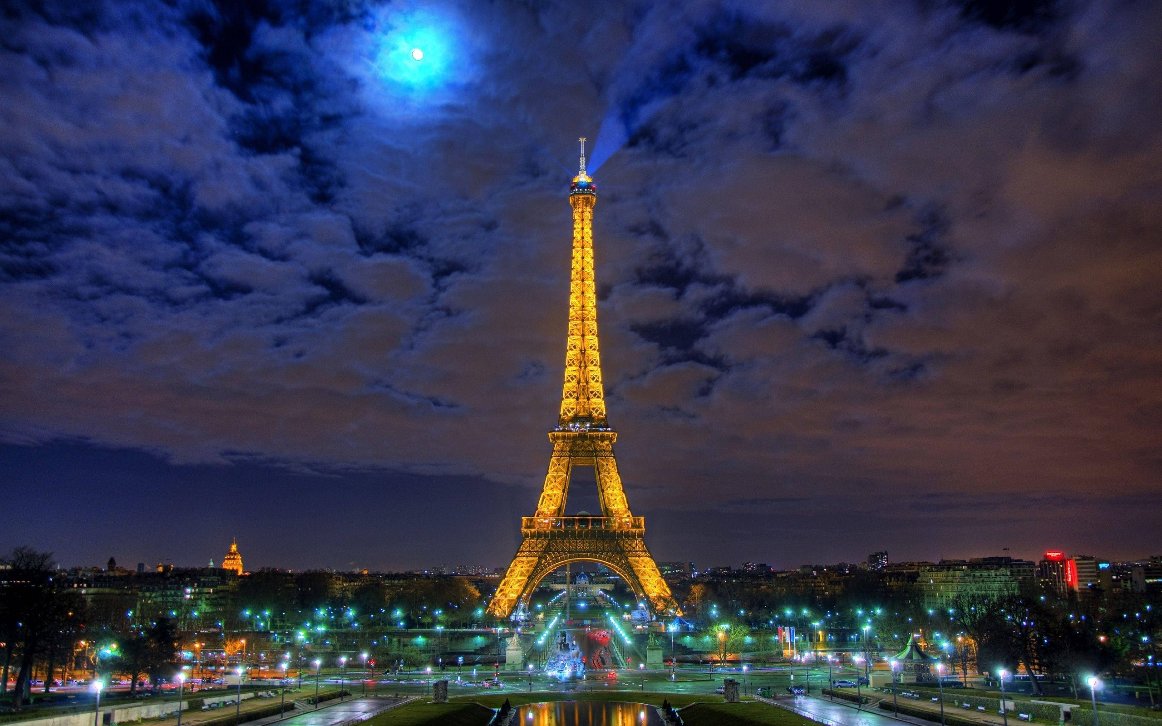Paris Eiffel Tower, golden, blue moonlit sky, 4K Desktop Wallpaper