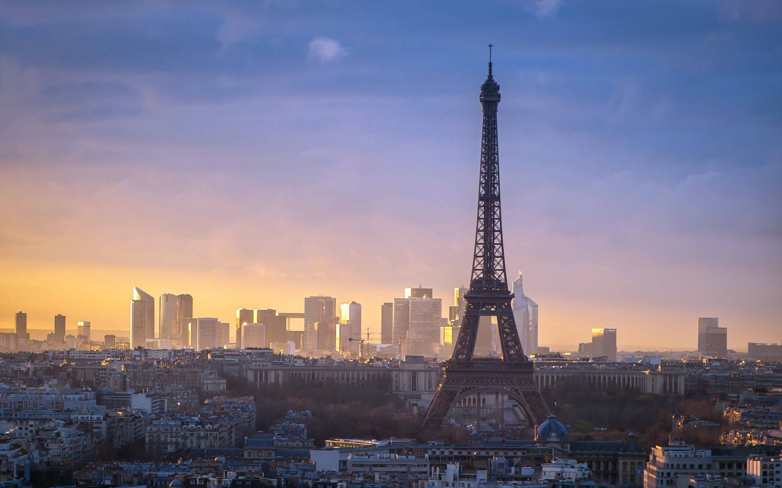 Eiffel Tower, Paris, golden sunrise sky, 2K Desktop Wallpaper