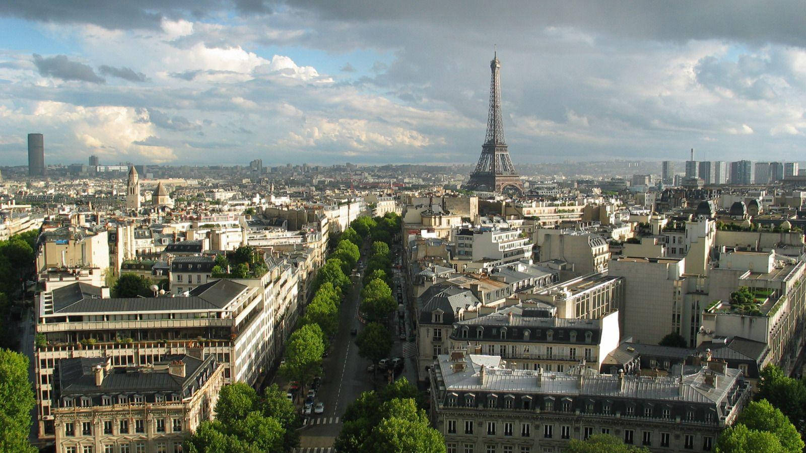Eiffel Tower, Paris, cloudy sky, HD Desktop Wallpaper