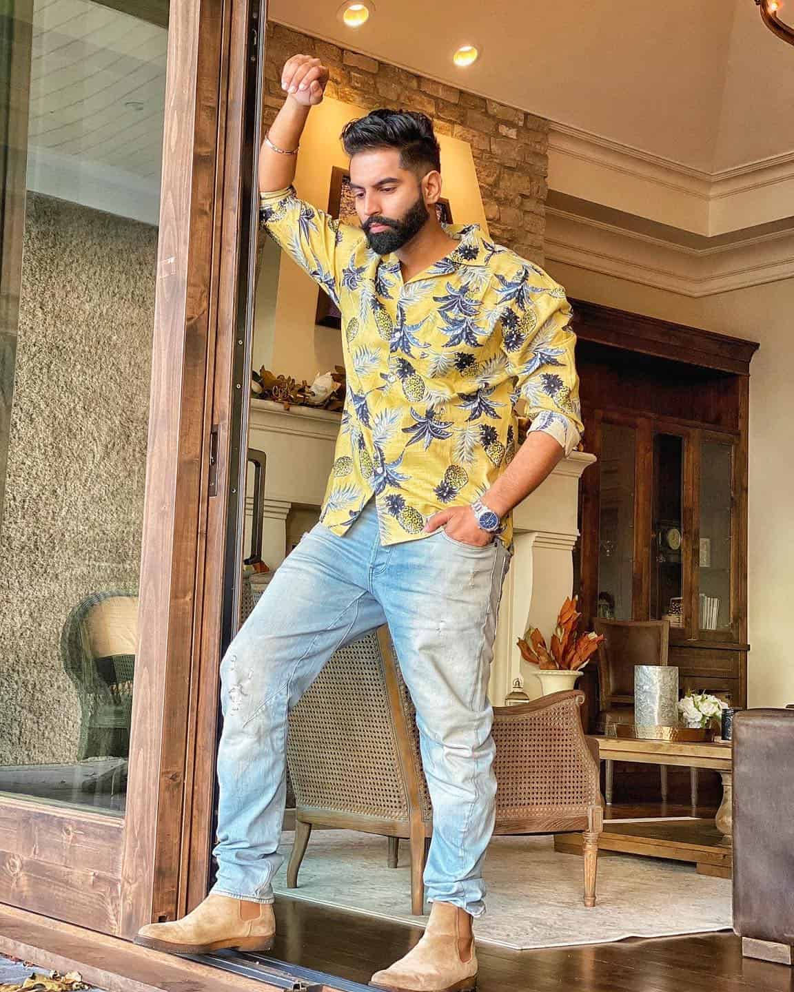 Parmish Verma, yellow pineapple print shirt, light blue jeans, HD Phone Wallpaper