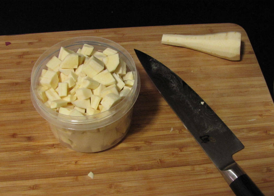 diced parsnip, pale yellow parsnips, clear container, SD Desktop Wallpaper