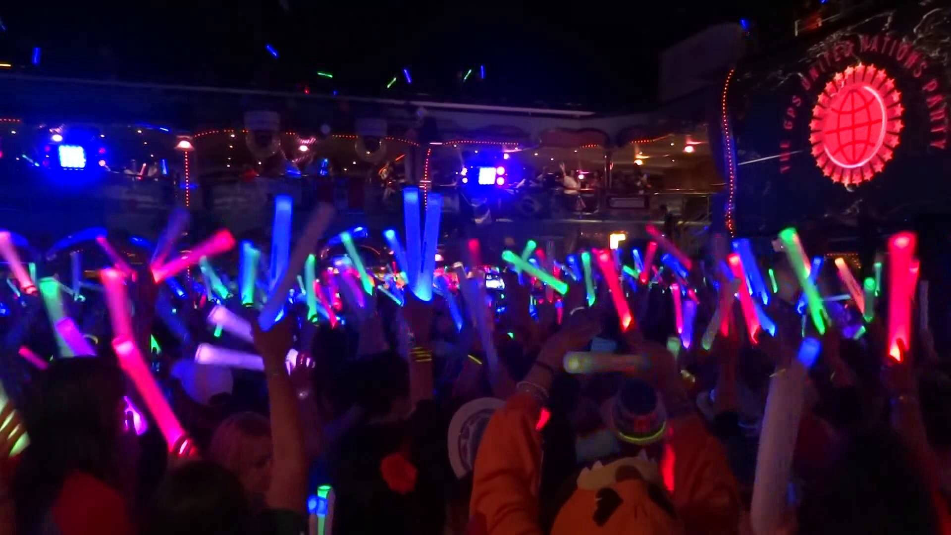 HD Glow Stick Party, night festival, crowd, Full HD Desktop Wallpaper