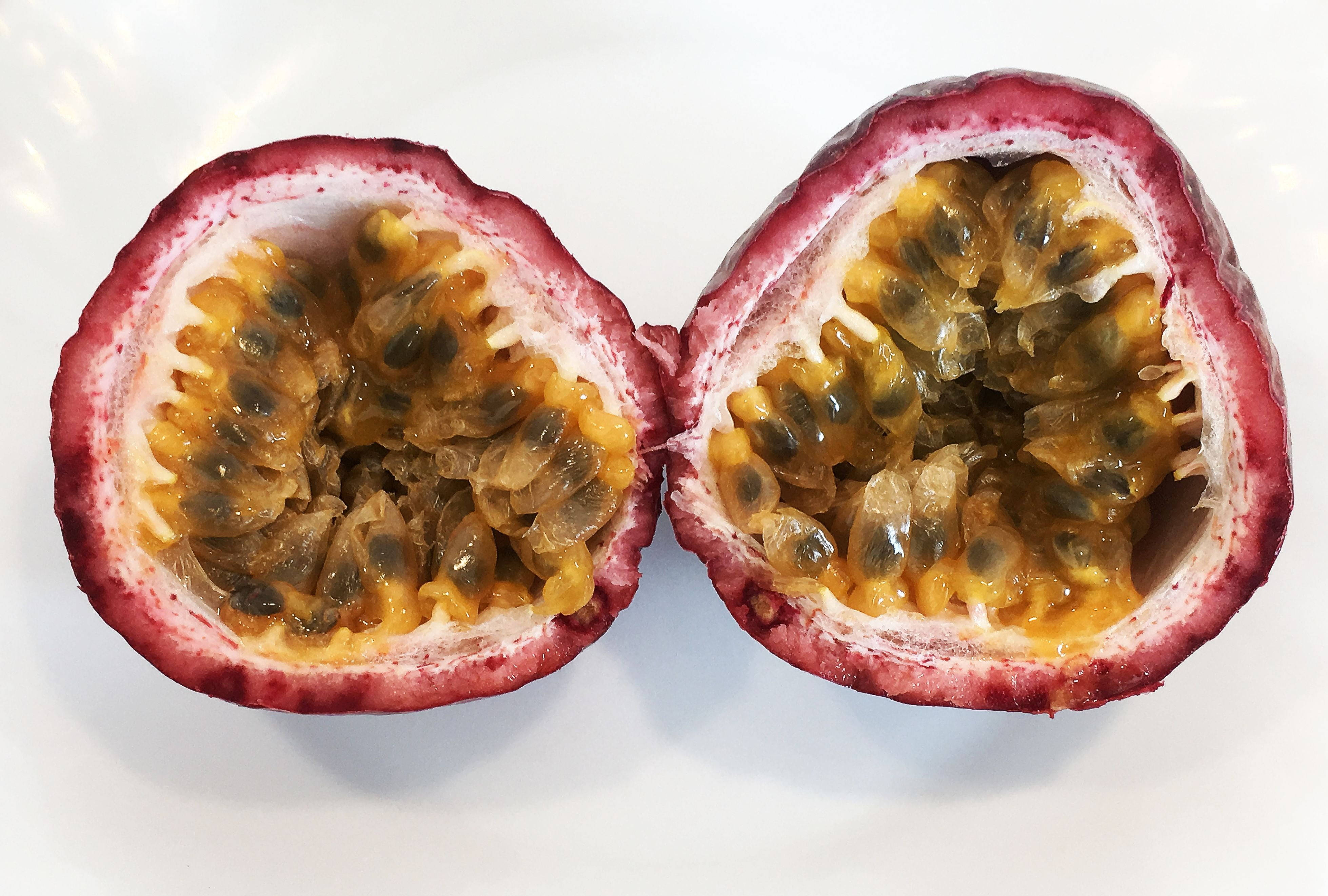 passion fruit, yellow pulp, black seeds, 4K Desktop Wallpaper