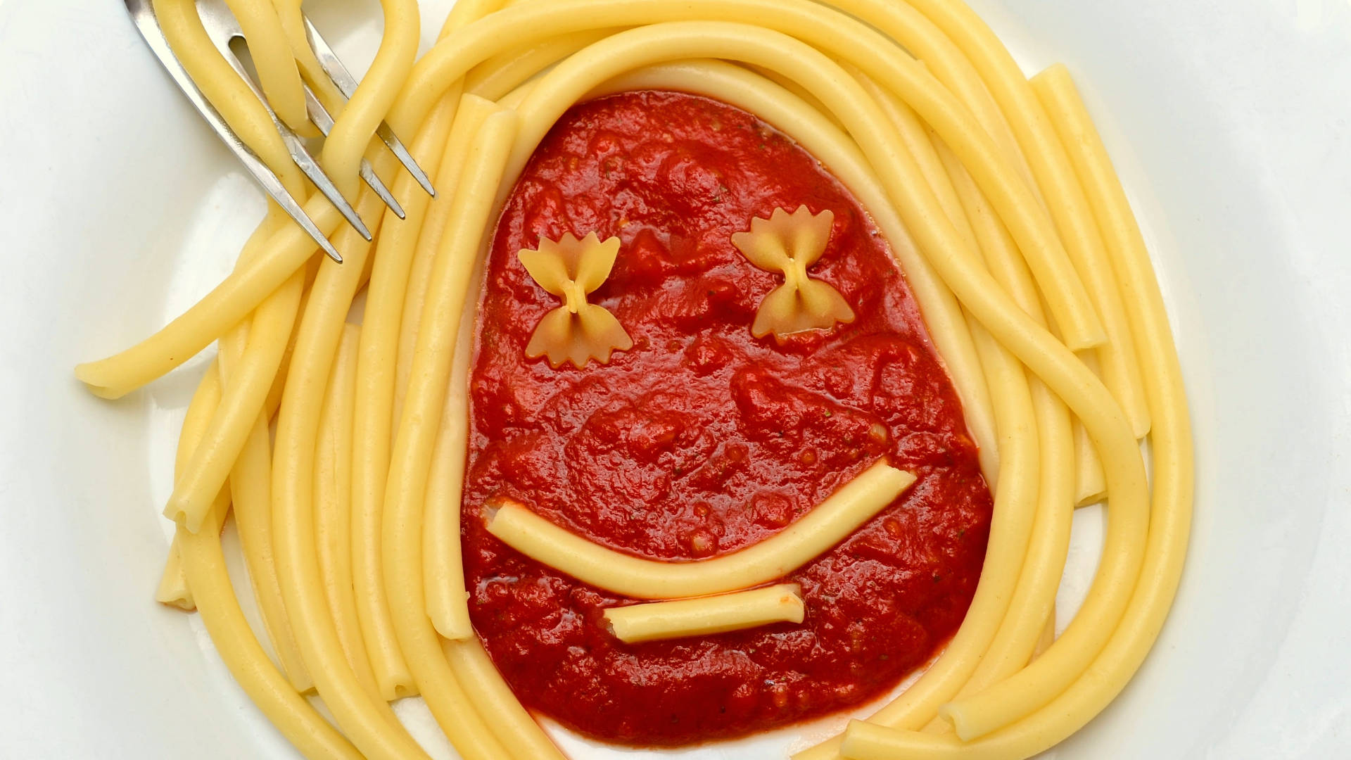 spaghetti, tomato sauce, white plate, Full HD Desktop Wallpaper