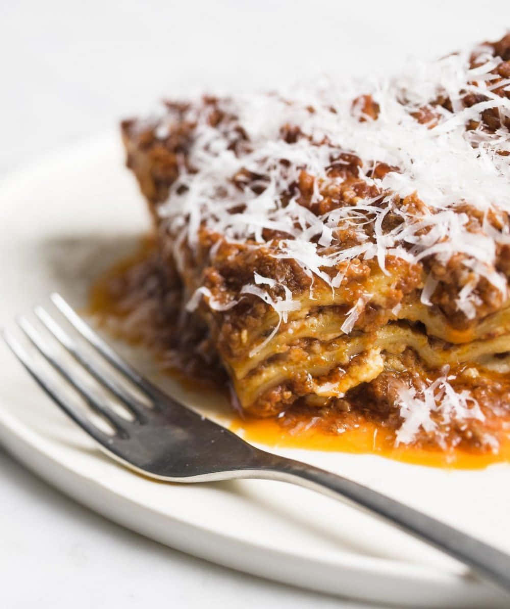 lasagna alla bolognese, white parmesan, meat sauce, SD Phone Wallpaper