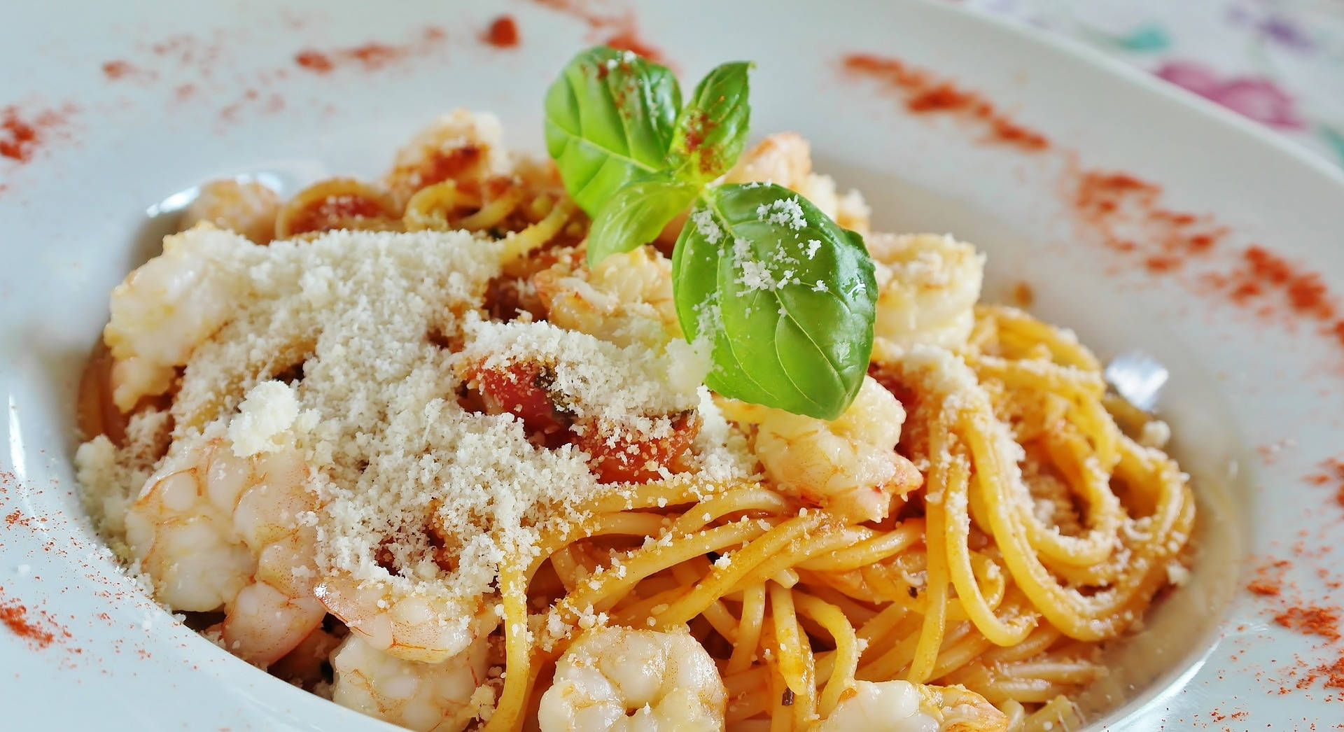 Cheesy Scampi Shrimp Pasta, spaghetti, shrimp tomato sauce, Full HD Desktop Wallpaper